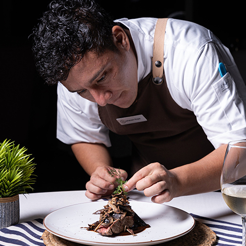 Conoce los restaurantes de Puerto Vallarta nominados a los World Culinary Awards 2024