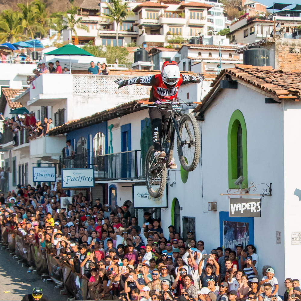 Puerto Vallarta Downhill: adrenalina y espectáculo en un solo destino