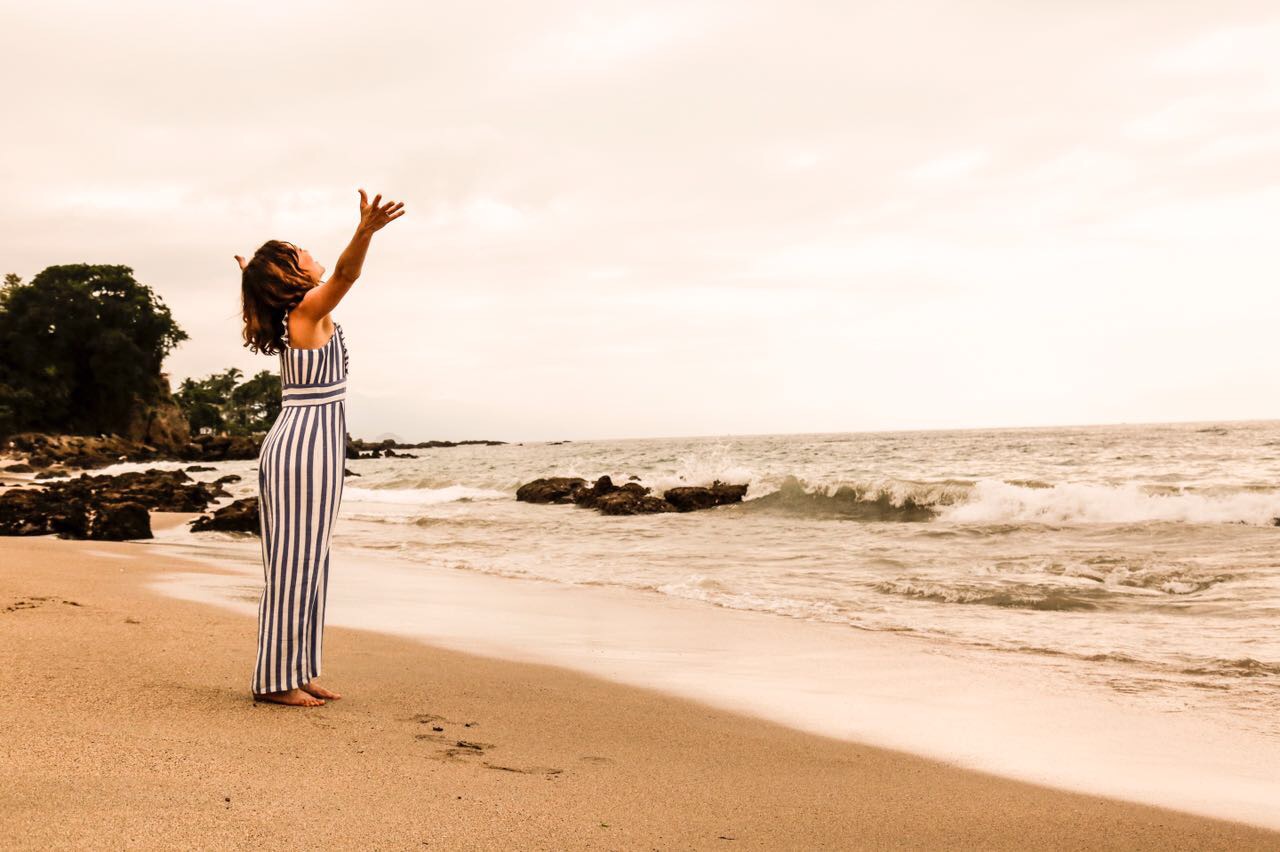 Natalia Lafourcade decidió tomar como escenario para su nuevo videoclip las playas de Puerto Vallarta