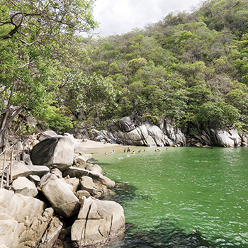 Caminata a Playa Colomitos, una aventura diferente