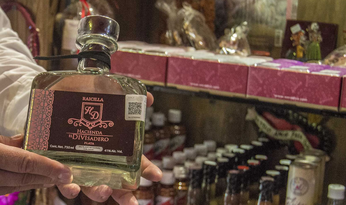 Ni tequila ni mezcal; Es la Raicilla de Jalisco.