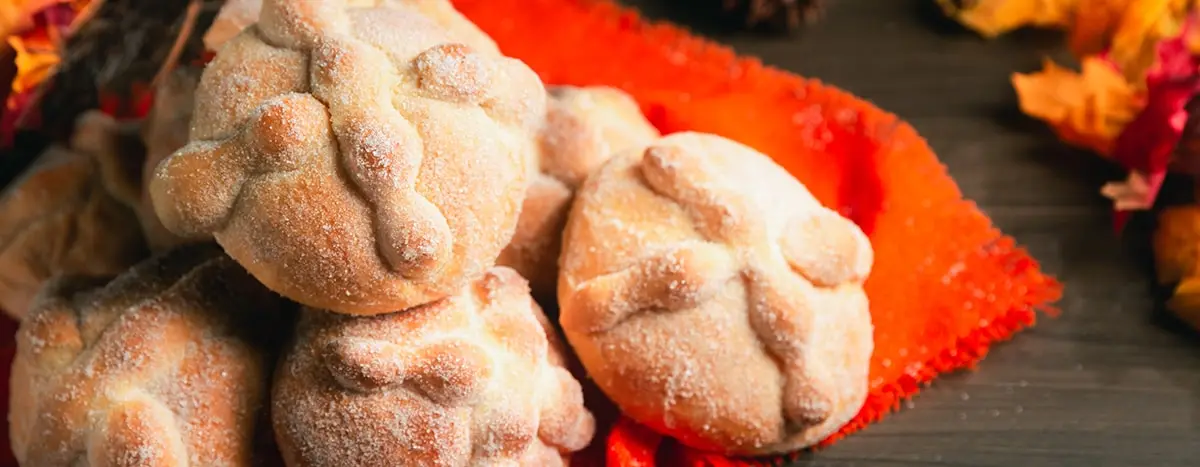 Pan de muerto tradicional mexicano